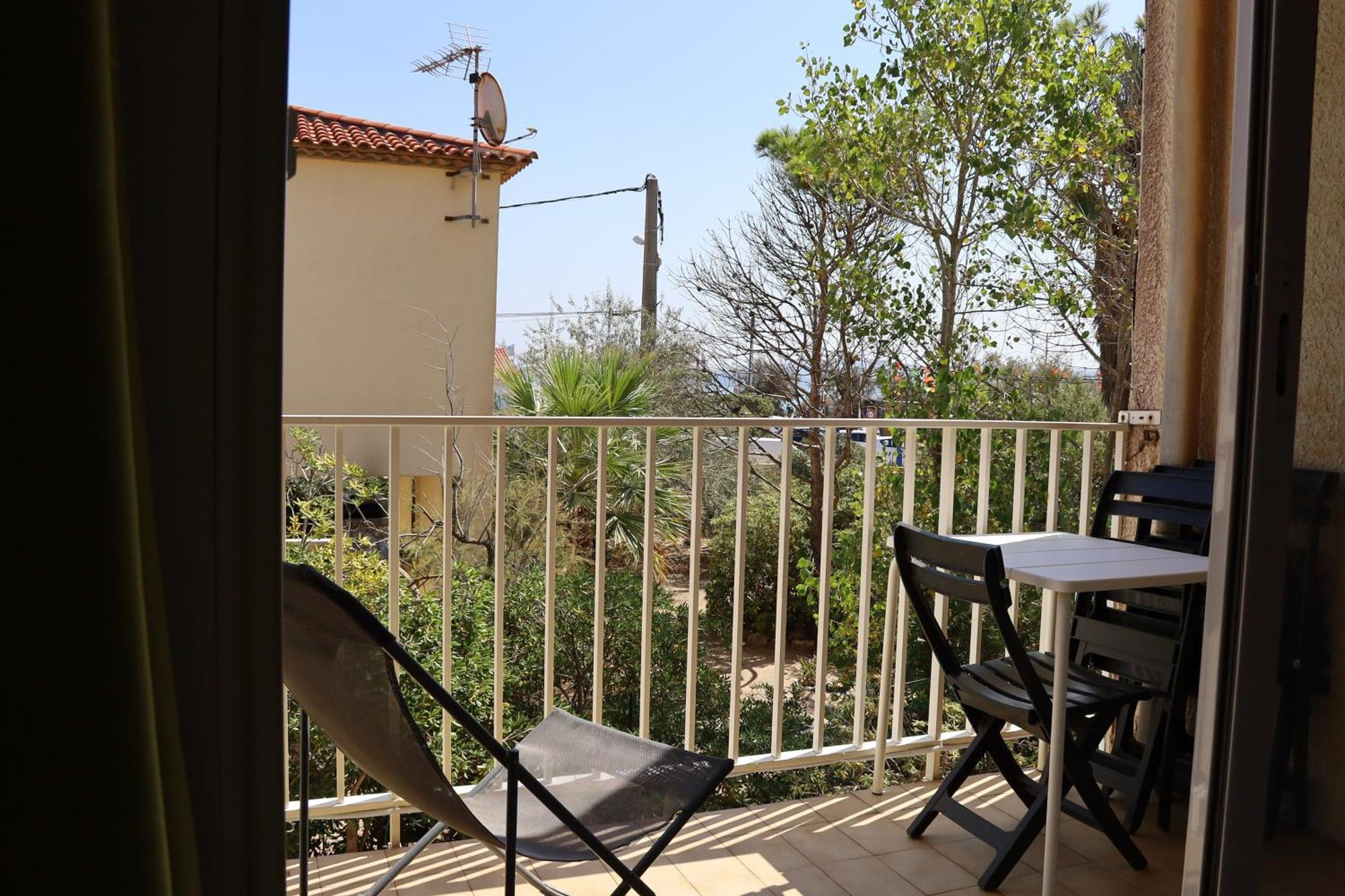 Appart Hyeres-Presqu'Ile De Giens-La Capte Екстер'єр фото